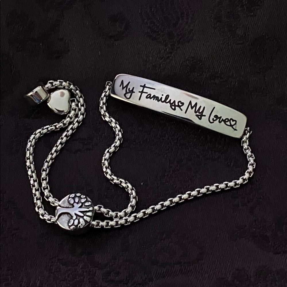 Silver adjustable bracelet